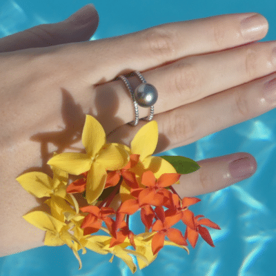 Une bague élégante et ajustable pour toutes les occasions, Perle de culture de Tahiti de catégorie B